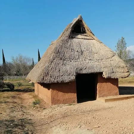 Maison De Village